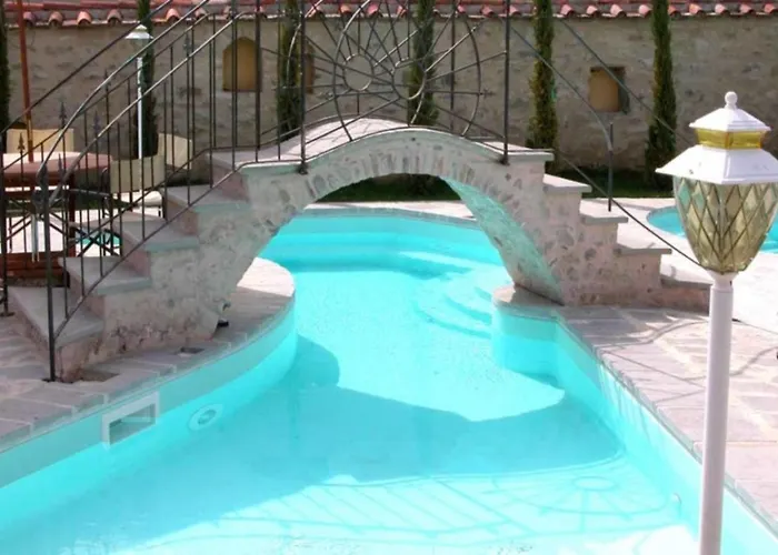 Monastery ヴィラ *